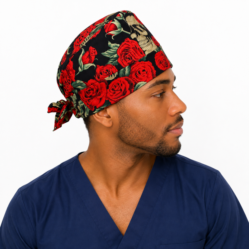 Calot médical bloc opératoire en coton – Motif Crânes et Roses rouges